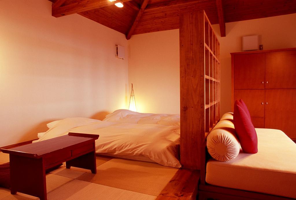 Ishiyama Rikyu Gosoku No Kutsu Hotel Amakusa  Esterno foto