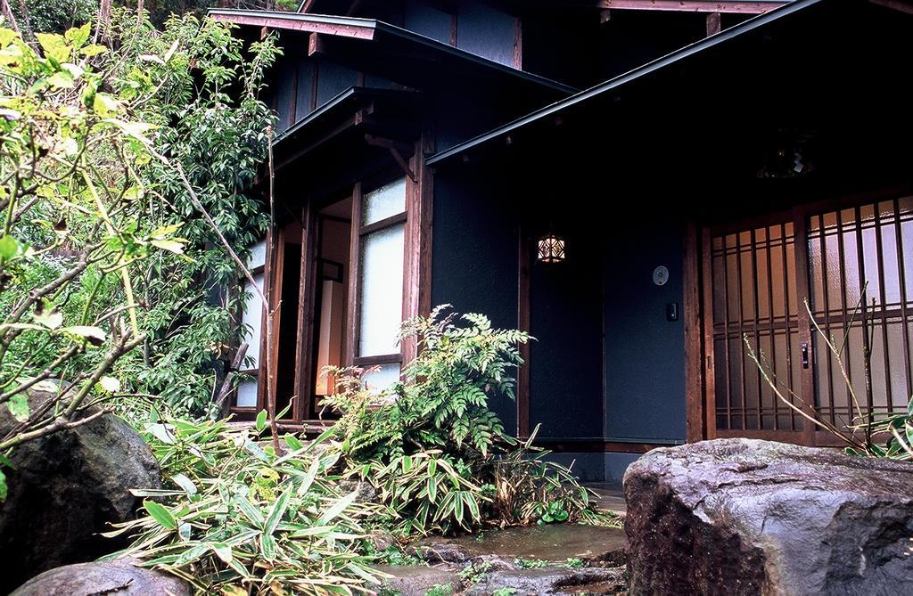 Ishiyama Rikyu Gosoku No Kutsu Hotel Amakusa  Esterno foto